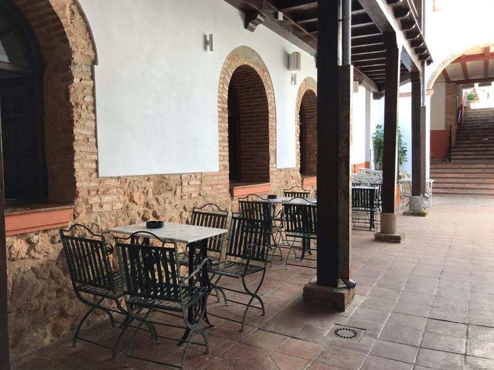 Hospedium Hotel Rural Abadia De Yuste Cuacos De Yuste Exterior foto