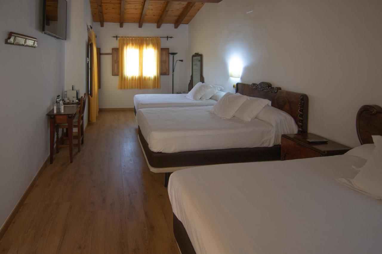 Hospedium Hotel Rural Abadia De Yuste Cuacos De Yuste Exterior foto